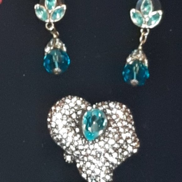 Heidi Daus coral flower exchange (magnetic transposable   pendants) - Picture 7 of 13